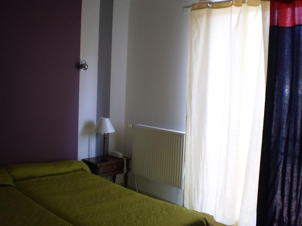 Hotel L Ander Saint-Flour Szoba fotó