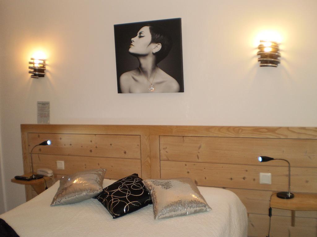 Hotel L Ander Saint-Flour Szoba fotó